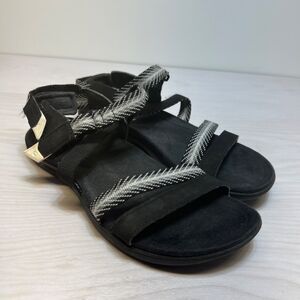 Merrell District Mendi Backstrap Slingback Sandals Womens  5 Black White J90432
